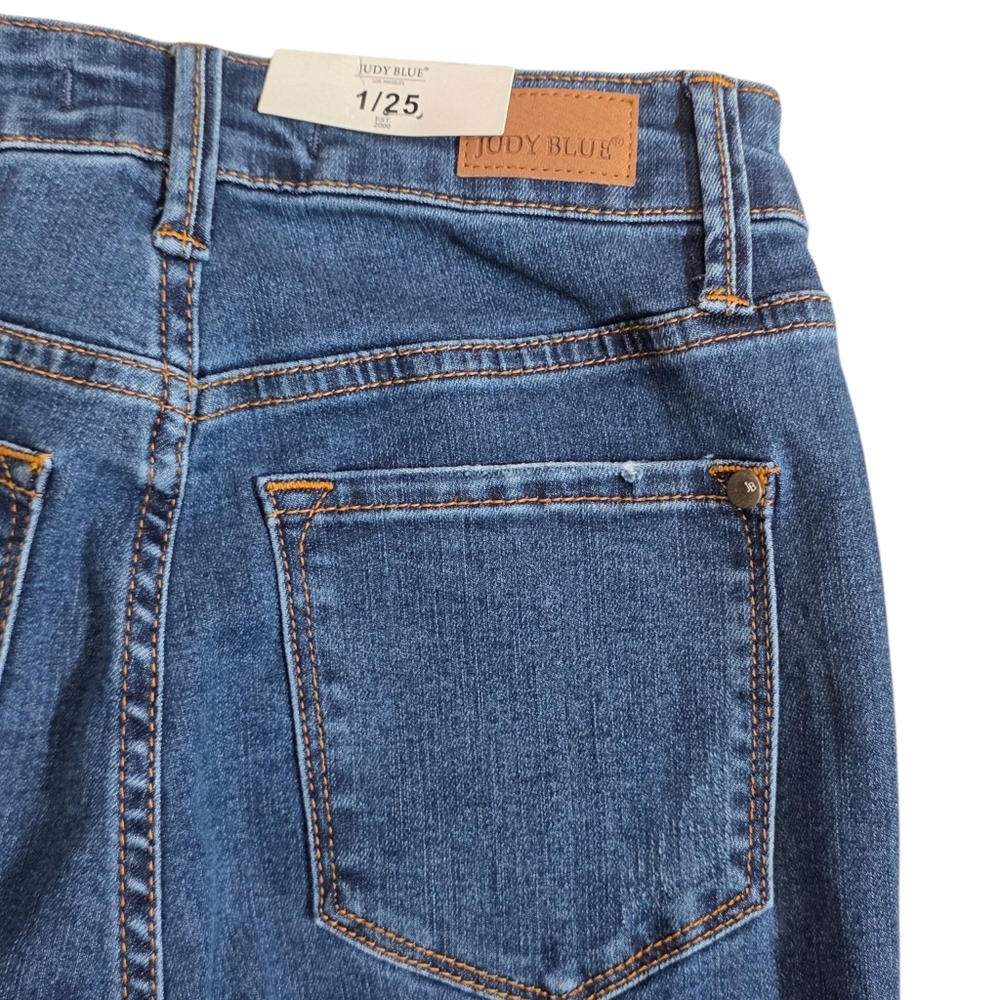 Judy Blue Medium Blue High Waisted Flare Jeans Raw Hem Size 1/25 NWT - Picture 9 of 10
